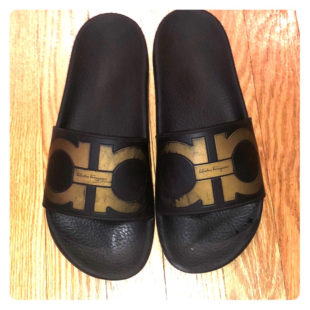 Salvatore Ferragamo Men’s Slides 8M